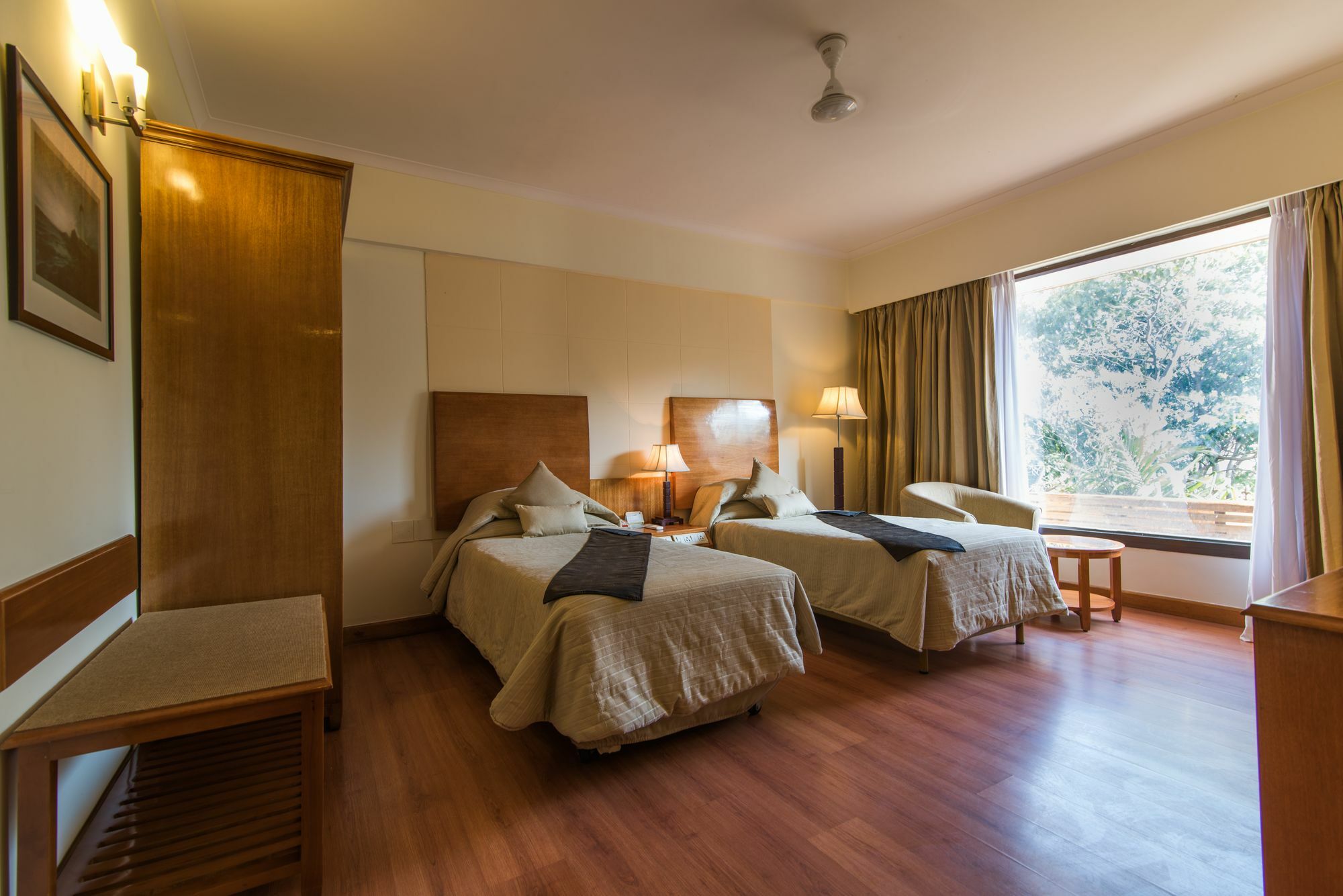 Sai Vishram Business Hotel Kammasandra Exterior photo